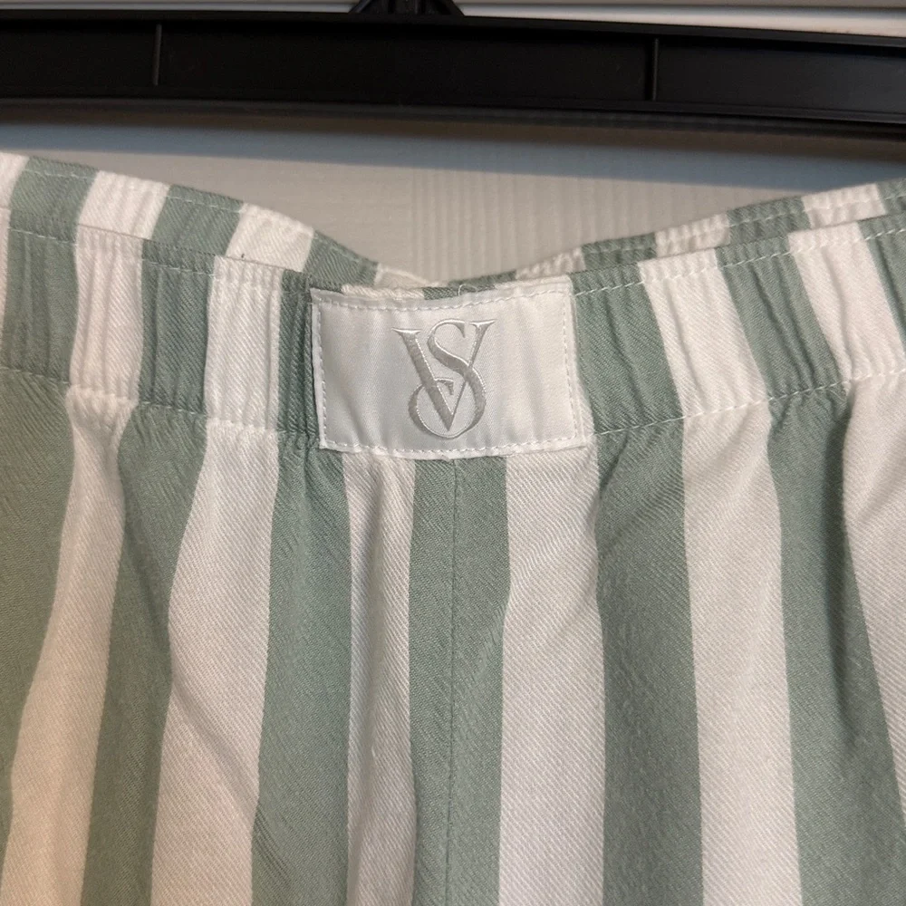 Victoria’s Secret Cotton Pajama Bottoms - Picture 4 of 8